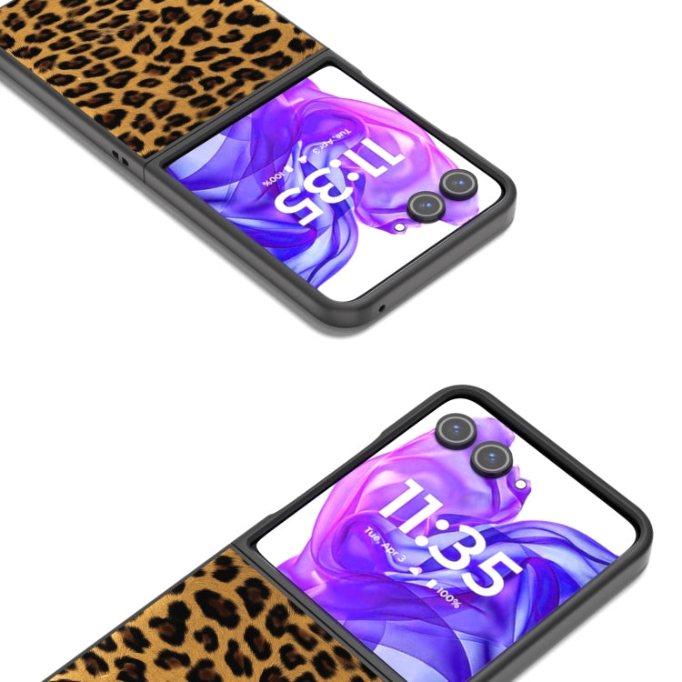 Motorola Razr Leopard Print Phone Case